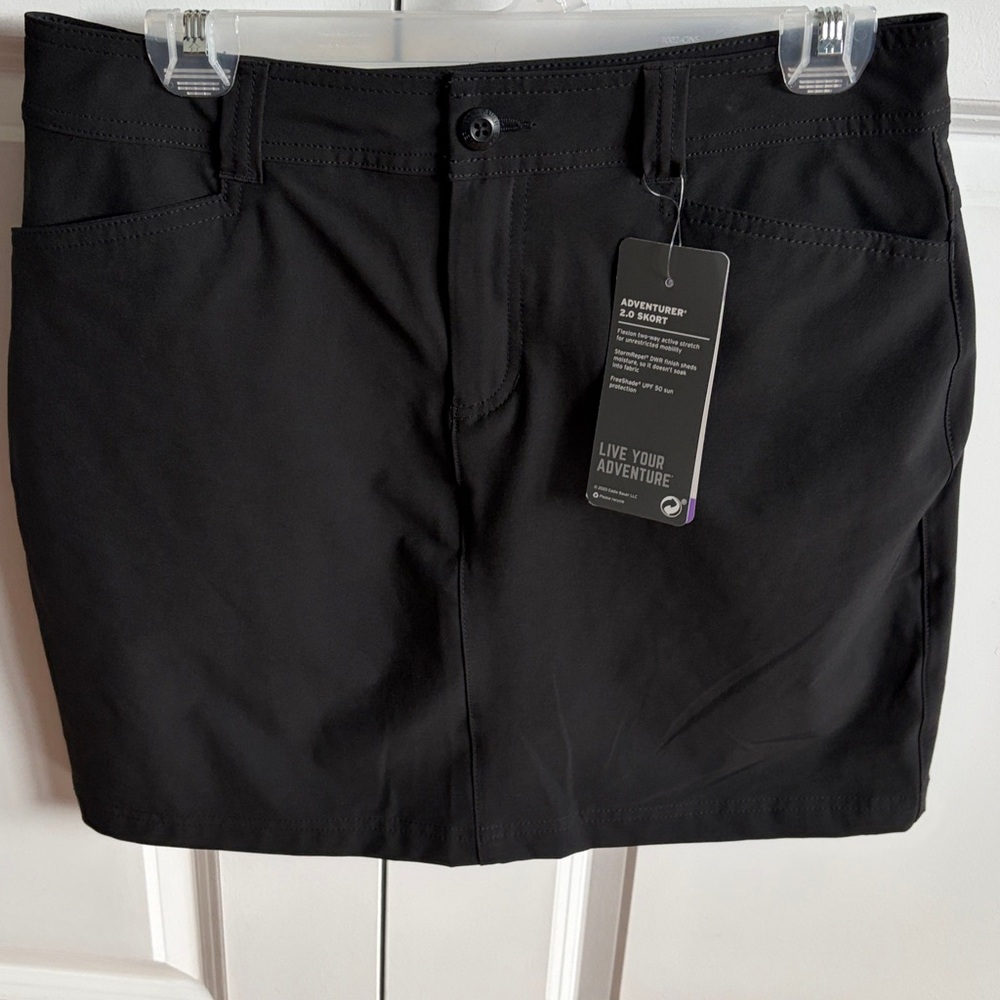 Eddie Bauer Classic Black skirt w shorts under New With Tags